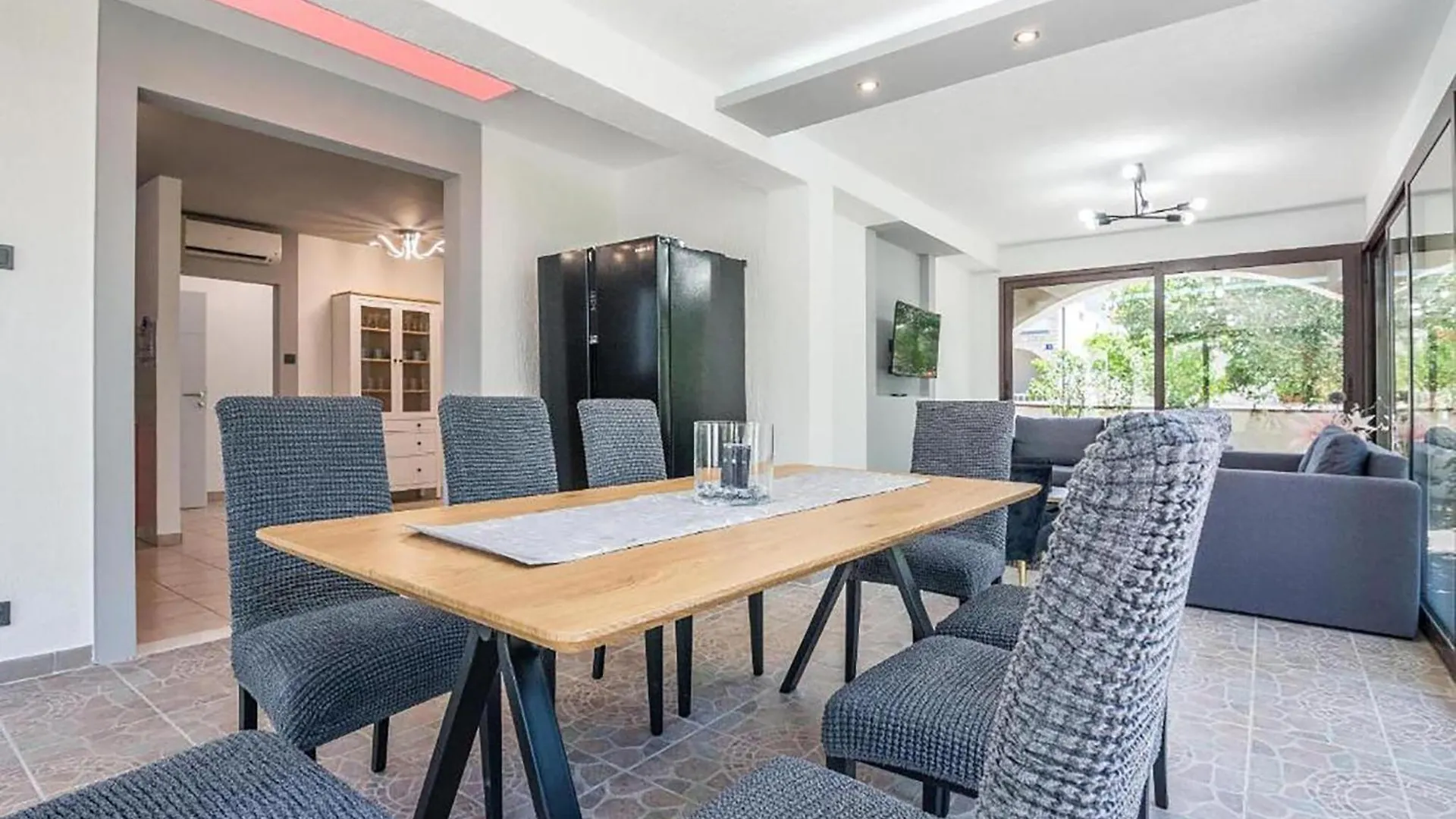Awesome Home In Vir With Heated Swimming Pool Holiday home